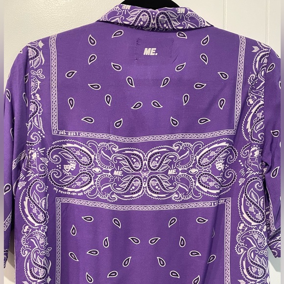 Melody Ehsani Staycation Bandana Print Short Sleeve Button-Up Top - Picture 4 of 9